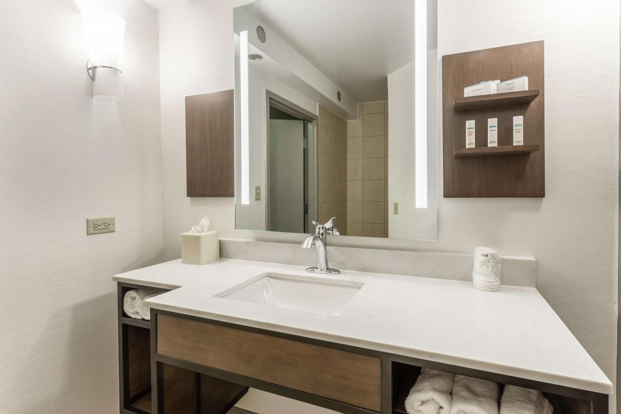 Hilton Garden Inn Chicago/Tinley Park Exterior photo